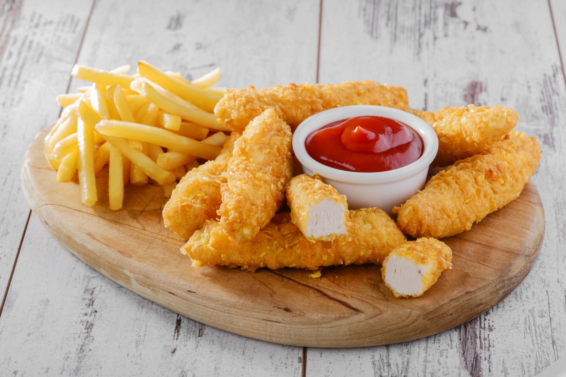 Classic fish and chips plate